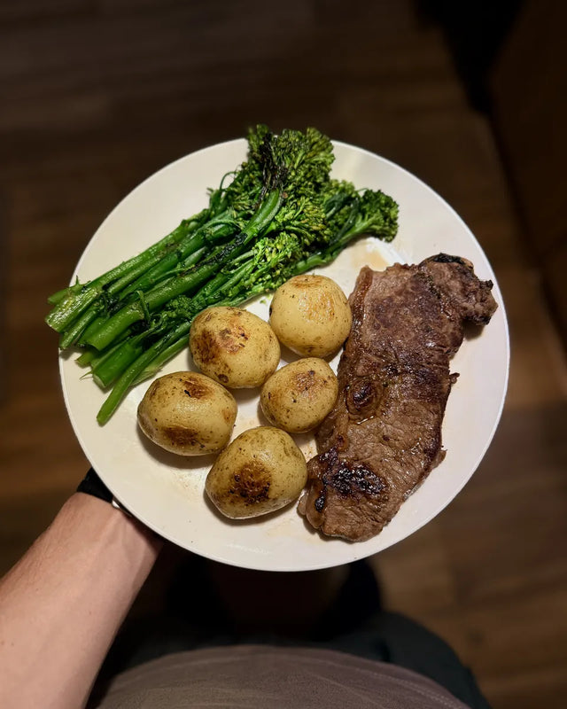 Steak with baby potatoes and tenderstem broccoli